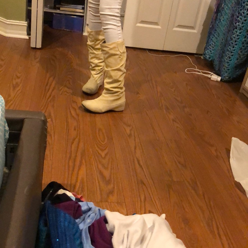 Off white suede boots